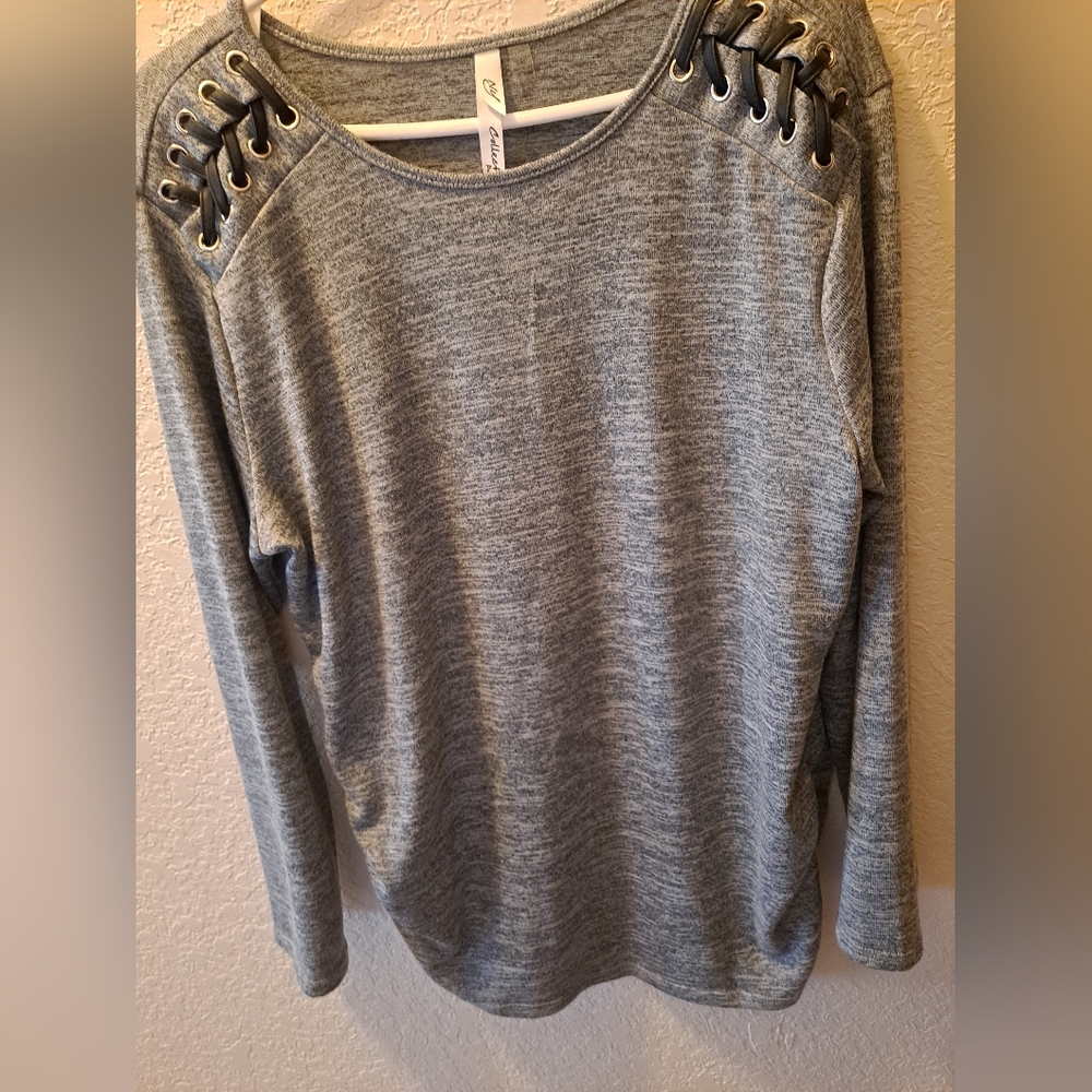 Gray sweater leather shoulder braids NY Collection  XLP Soft wool